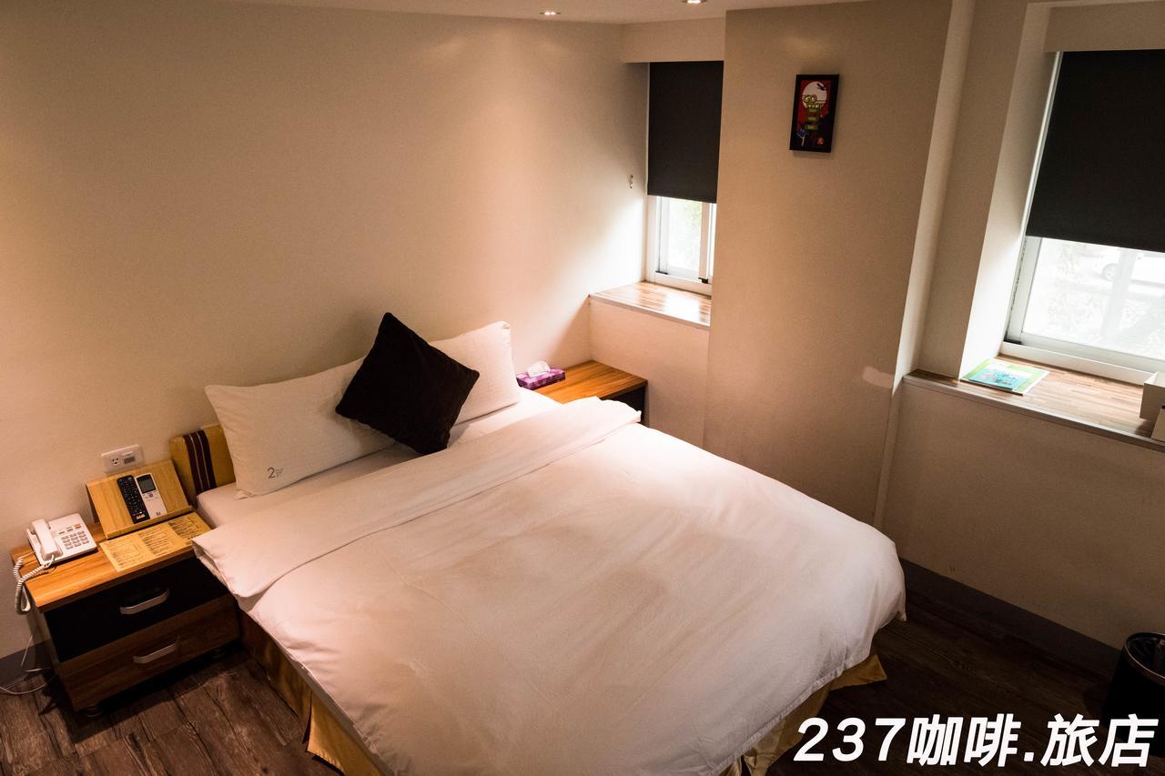 237 Hotel Kaohsiung Bagian luar foto