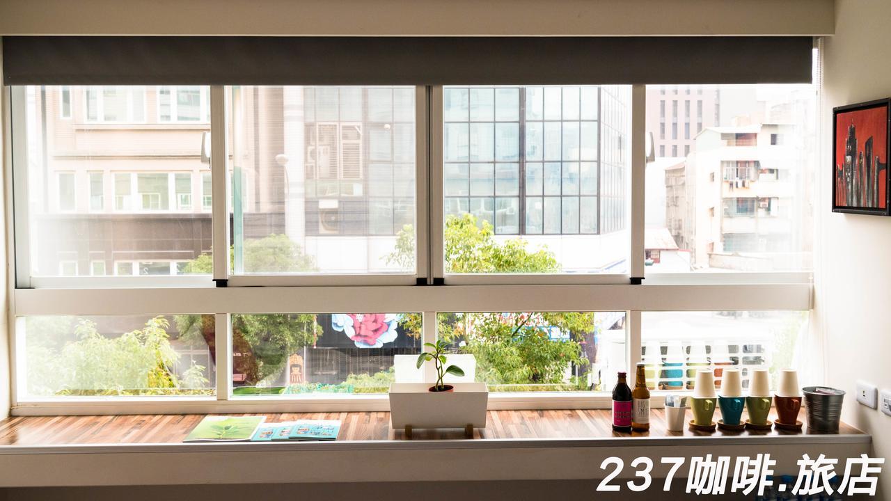 237 Hotel Kaohsiung Bagian luar foto